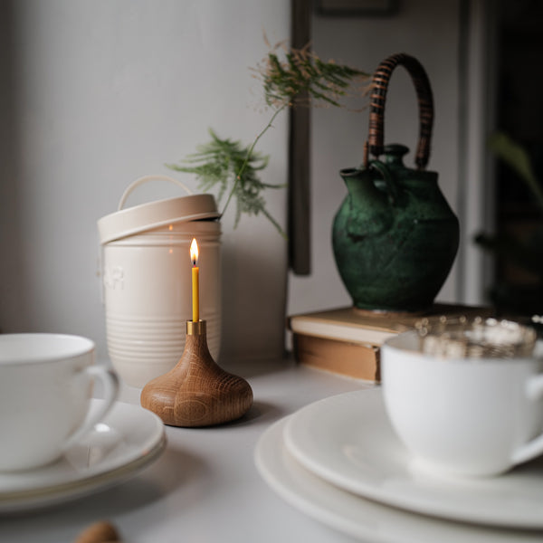 OAK CANDLE HOLDER